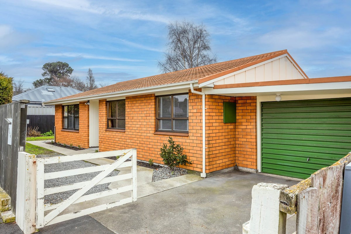 198 Gayhurst Road, Dallington, Christchurch - Carousel 1