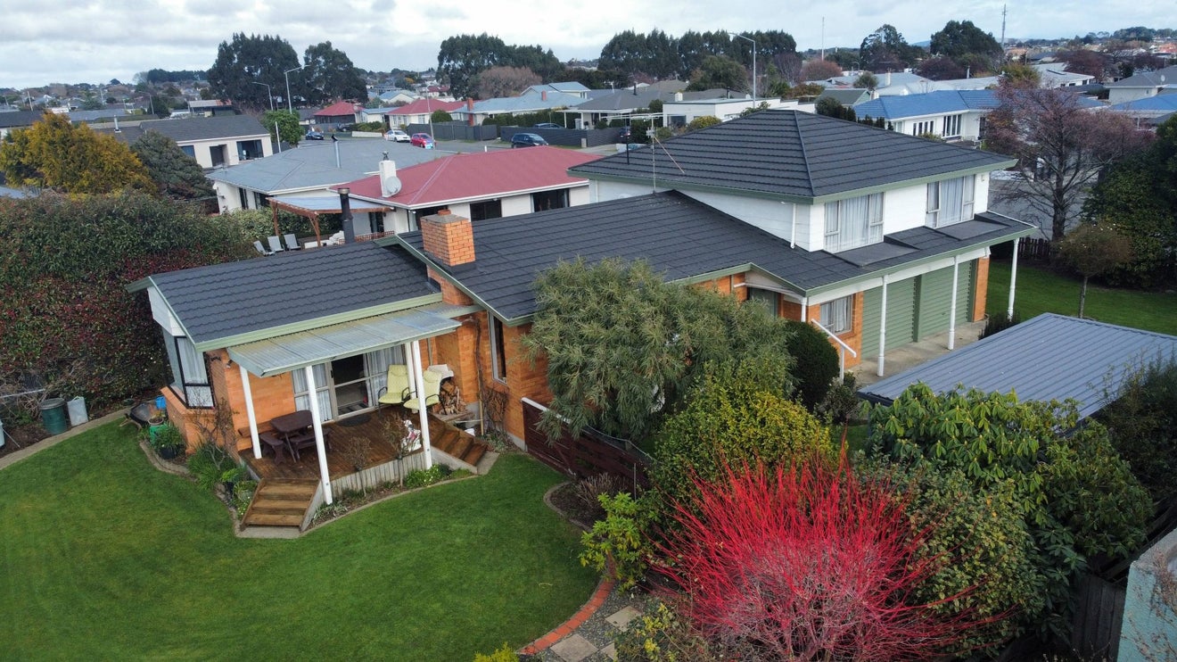 52 Inglewood Road, Hawthorndale, Invercargill - Carousel 1
