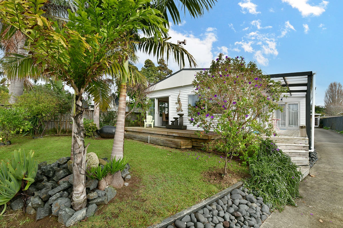 22 Manly Park Avenue, Manly, Whangaparaoa - Carousel 1