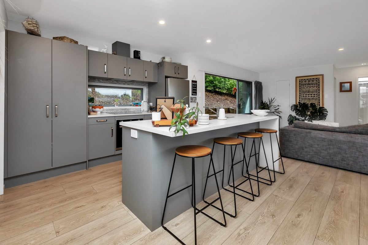 9 Island View Lane, Langs Beach, Waipu - Carousel 1