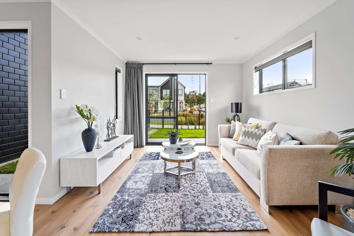 52 Papatupu Way, Kumeu - Carousel 1