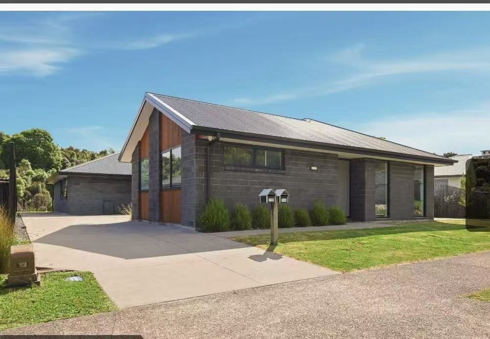 72 Pakanga Grove, Pyes Pa, Tauranga - Carousel 1