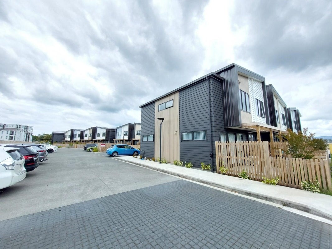 80 Elm Street, Avondale, Auckland - Carousel 13