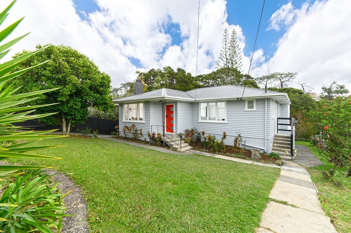 30 Glen Marine Parade, Glendene, Auckland - Carousel 2