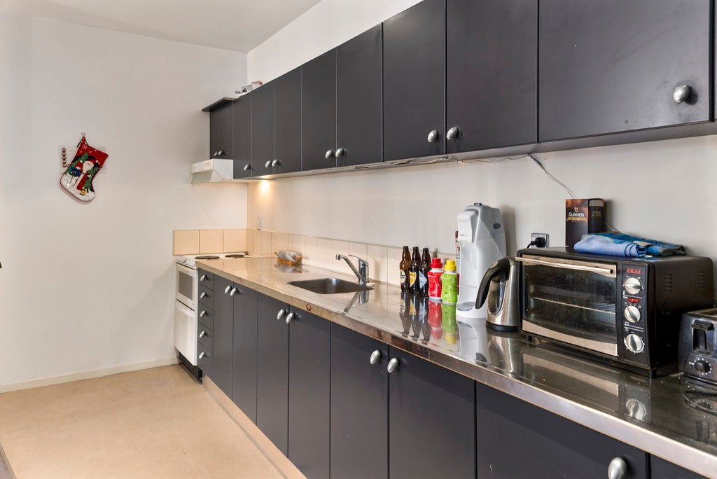 9/5 Eva Street, Te Aro, Wellington - Carousel 2