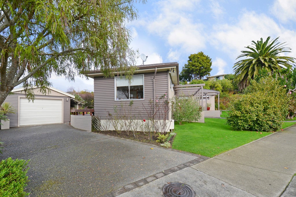 9 Dunns Street, Silverstream, Upper Hutt - Carousel 19
