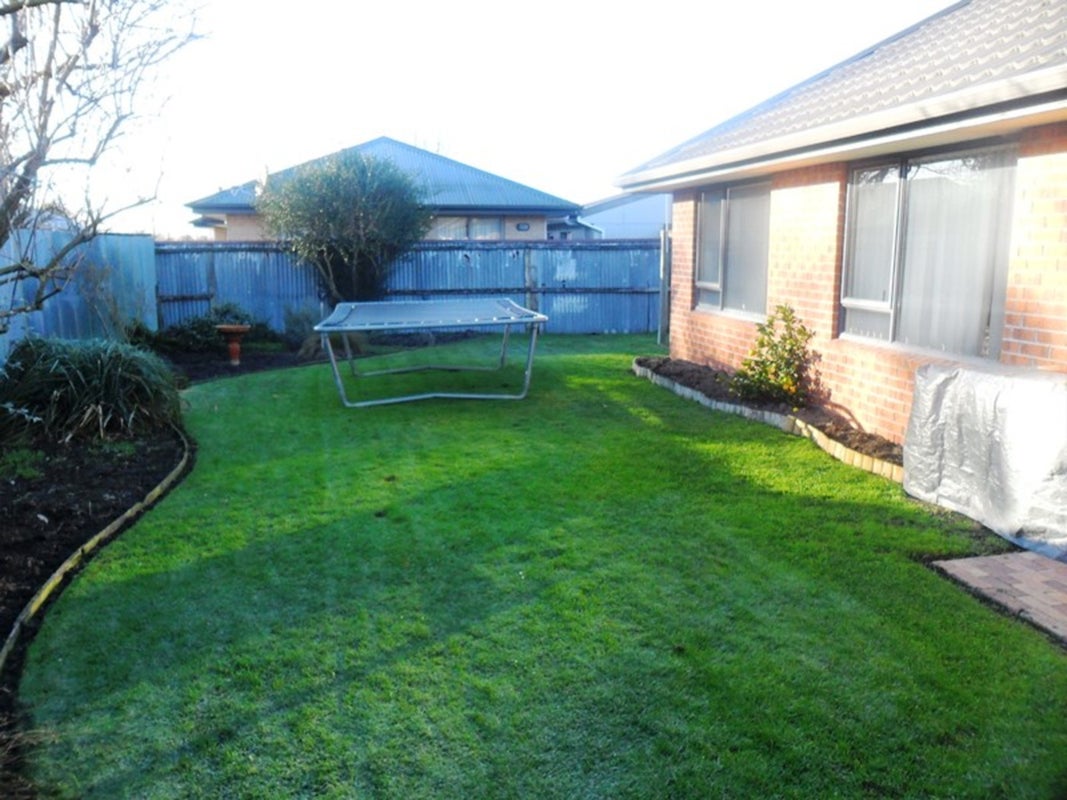 40A Lambeth Crescent, Redwood, Christchurch - Carousel 13
