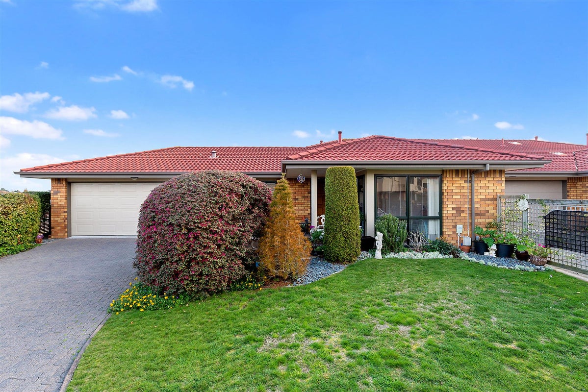 63 Grosvenor Gardens, Flagstaff, Hamilton - Carousel 16