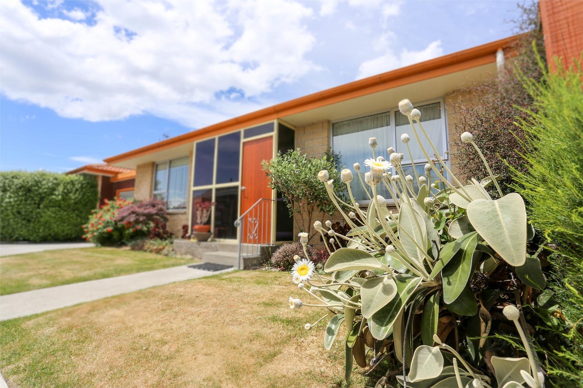 1/30 Trevor Street, Hornby, Christchurch - Carousel 1