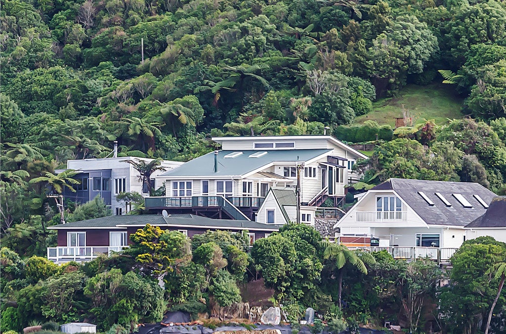 52 Baroda Street, Khandallah, Wellington - Carousel 20