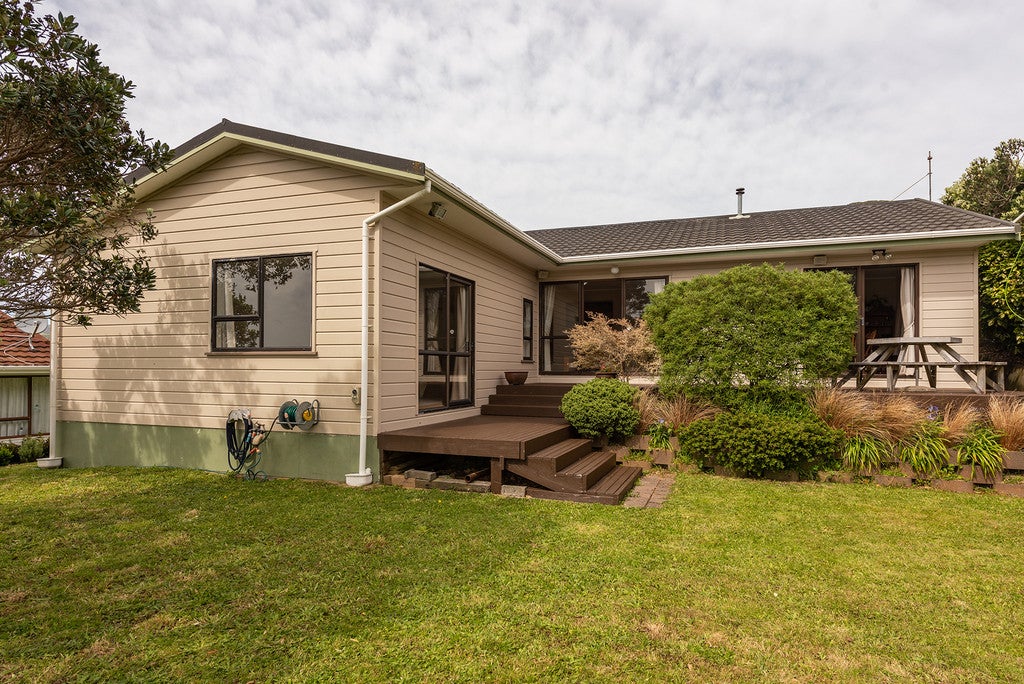 80 Thurleigh Grove, Karori, Wellington - Carousel 2