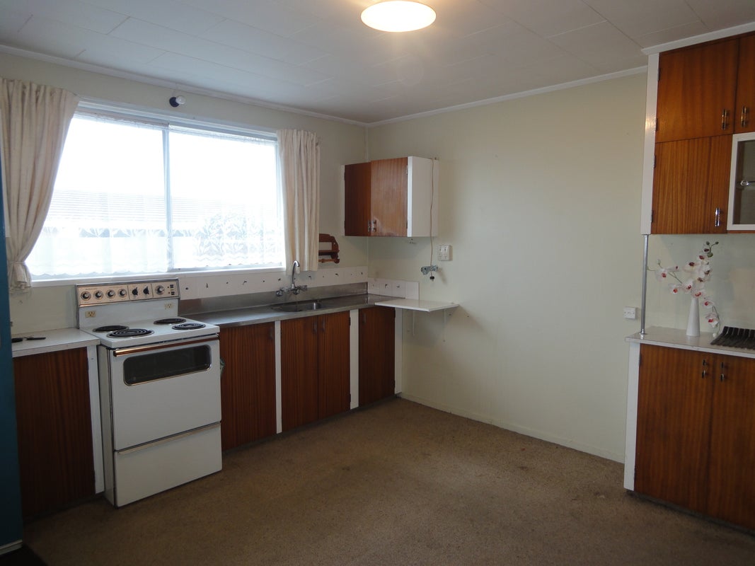 2/2 Hunt Street, Seaview, Timaru - Carousel 2