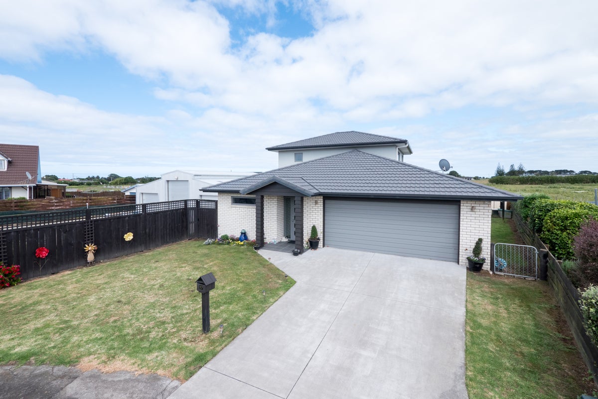 5/14 Ponderosa Drive, Oteha, Auckland - Carousel 2