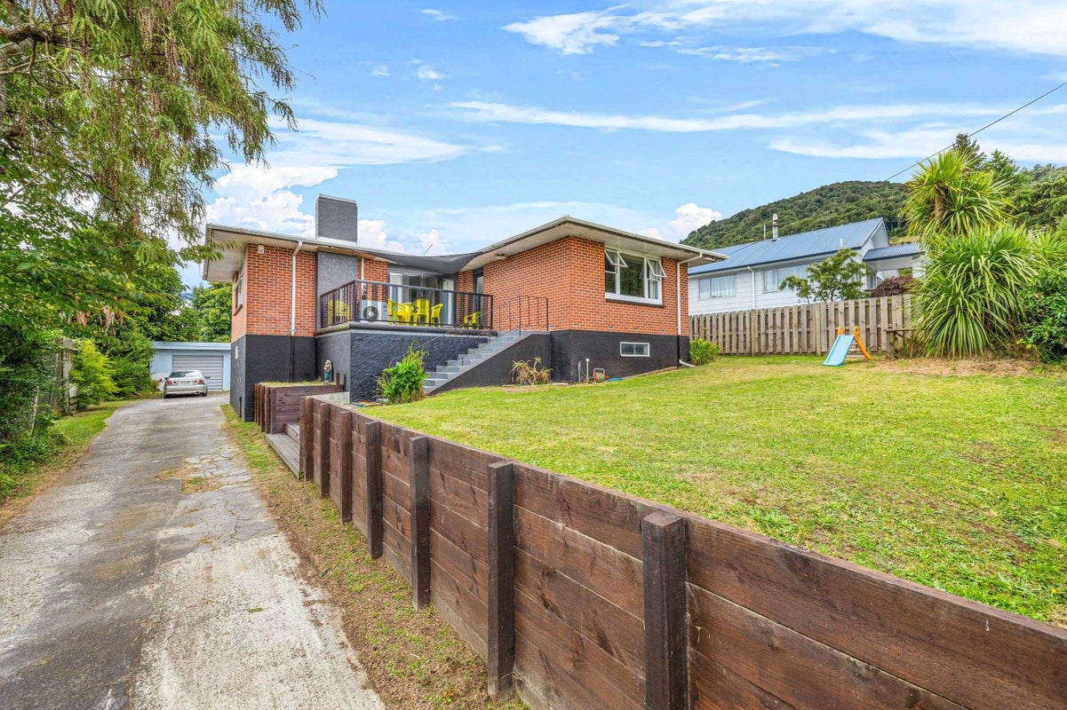 48 Thomas Crescent, Western Heights, Rotorua - Carousel 2
