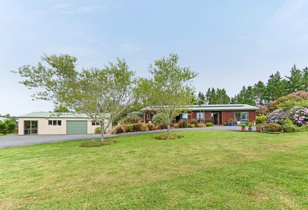 1321 Mangorei Road, Mangorei, New Plymouth - Carousel 1