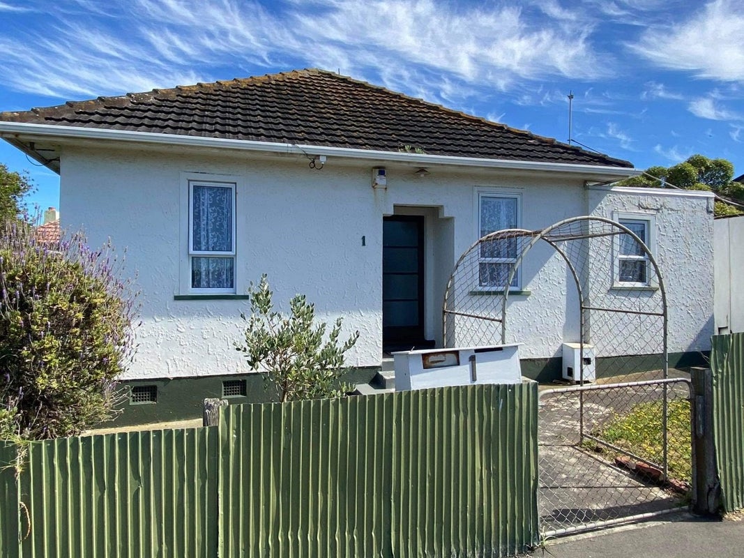 1 Rangiora Street, Castlecliff, Whanganui - Carousel 2