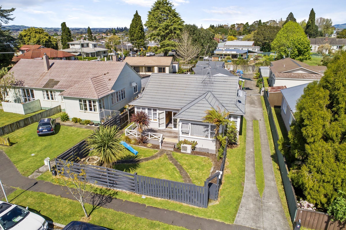 6 Nineteenth Avenue, Tauranga South, Tauranga - Carousel 1