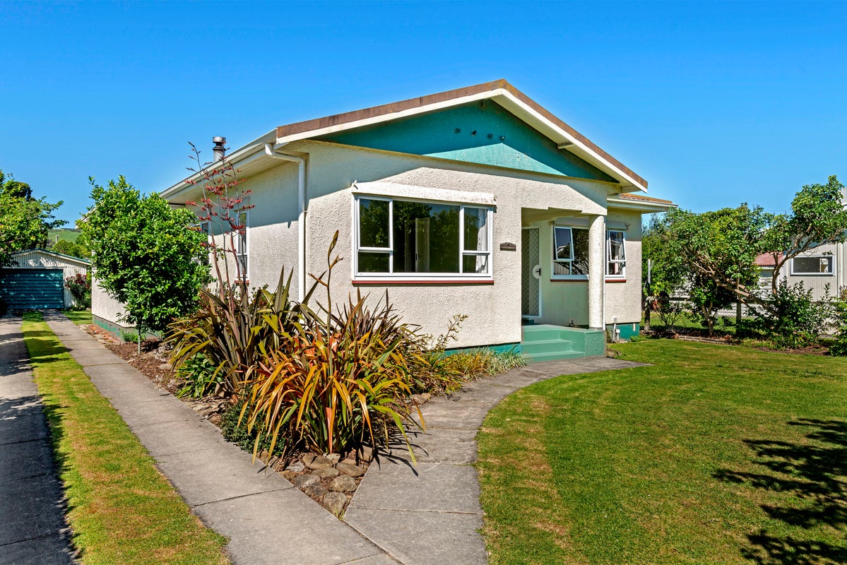64 Graham Road, Inner Kaiti, Gisborne - Carousel 1