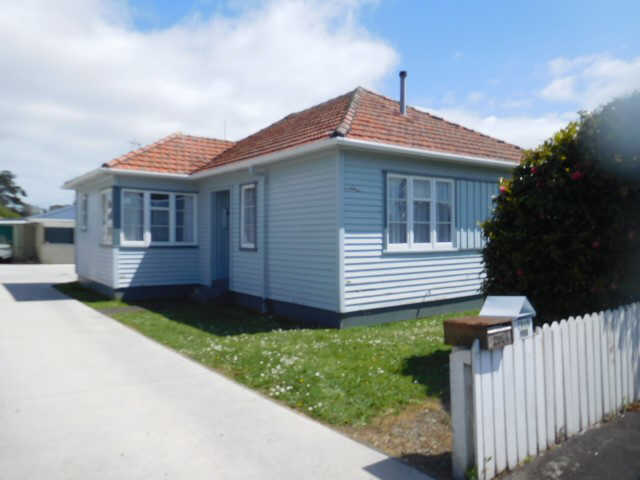 206B Coronation Avenue, Welbourn, New Plymouth - Carousel 1