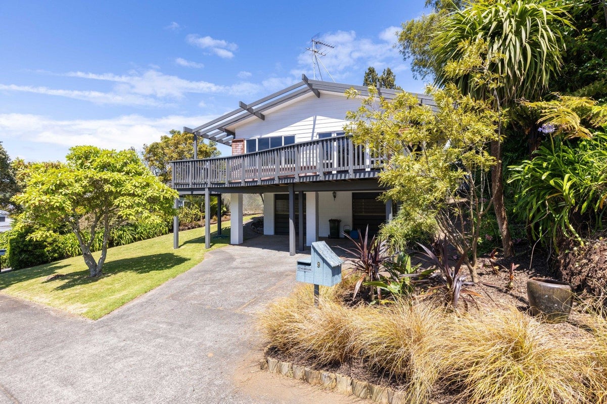 9 Cannon Street, Westown, New Plymouth - Carousel 1