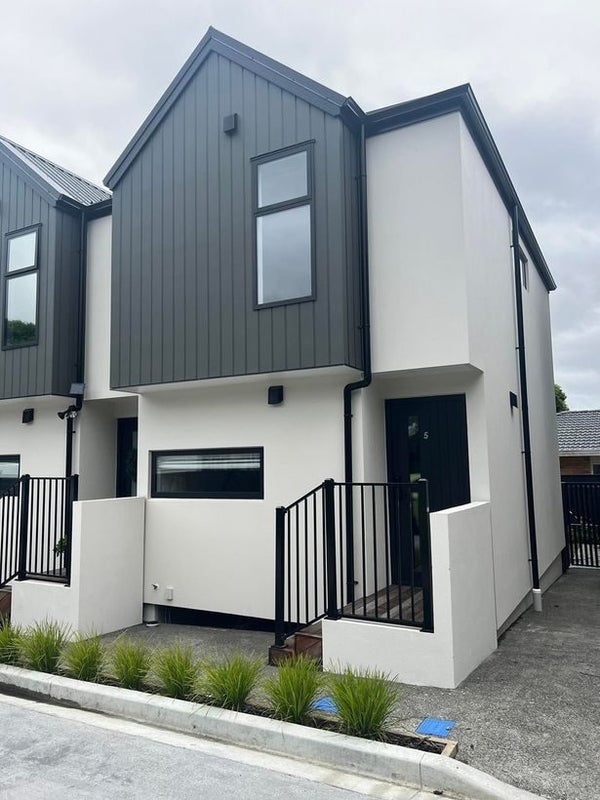 5/48 Glen Road, Stokes Valley, Lower Hutt - Carousel 11