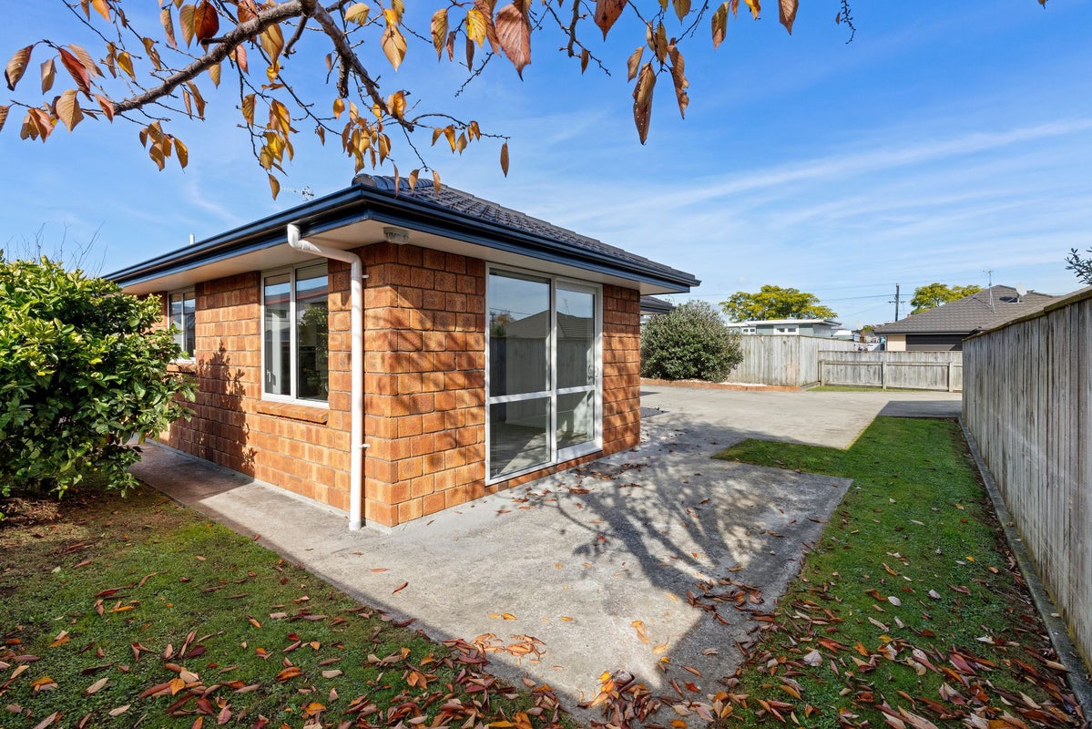 4A Queenwood Road, Levin, Levin - Carousel 1