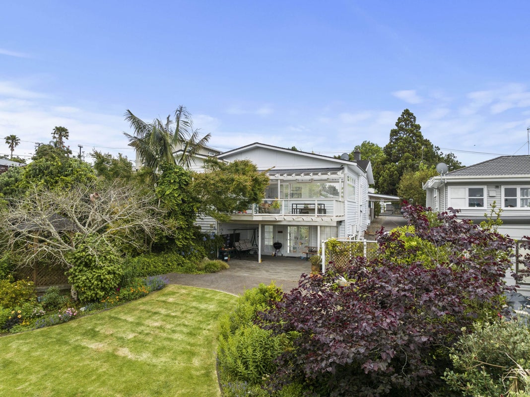 76 Alberton Avenue, Mount Albert, Auckland - Carousel 2