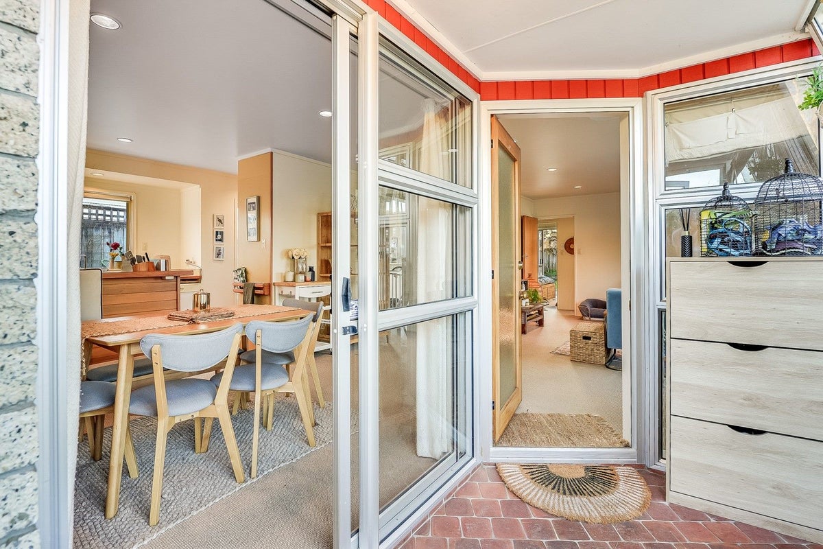 15B Taylor Terrace, St Andrews, Hamilton - Carousel 2