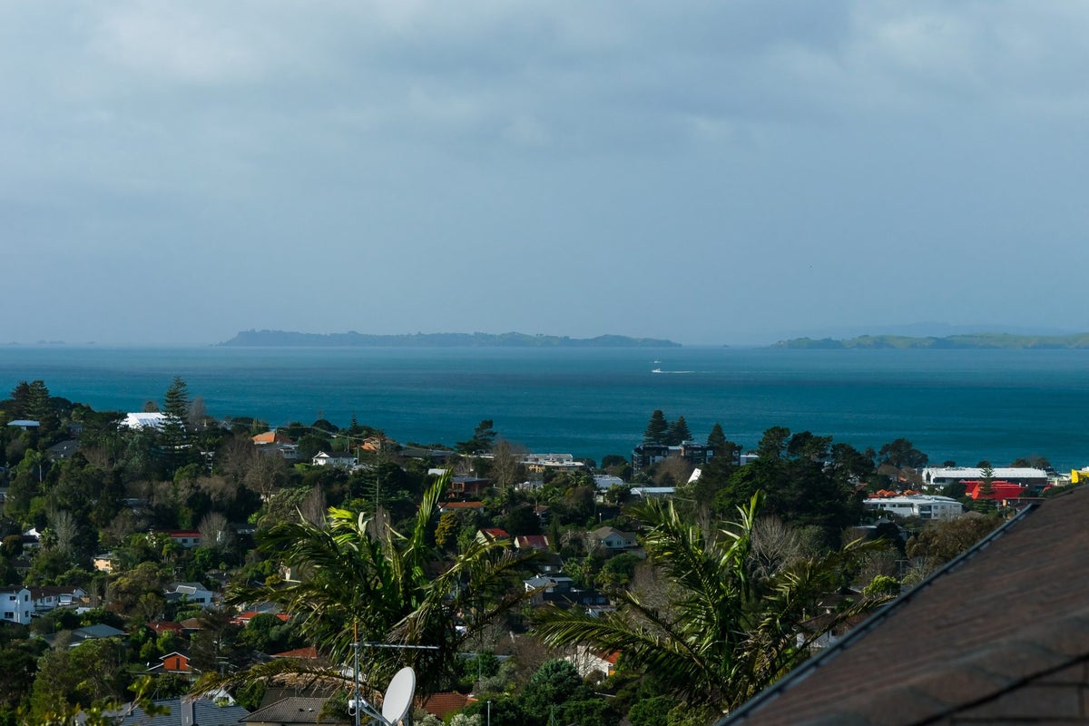 791A East Coast Road, Northcross, Auckland - Carousel 2