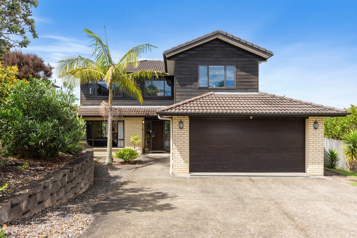 9 Tekapo Rise, Fairview Heights, Auckland - Carousel 1