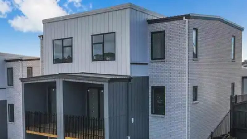 58 Westgate Drive, Massey, Auckland - Carousel 1