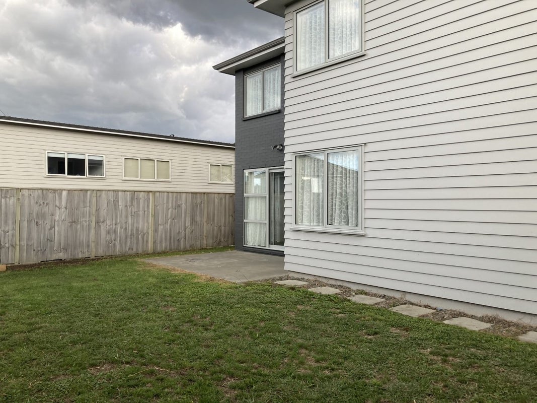 37 Mettam Drive, Swanson, Auckland - Carousel 2