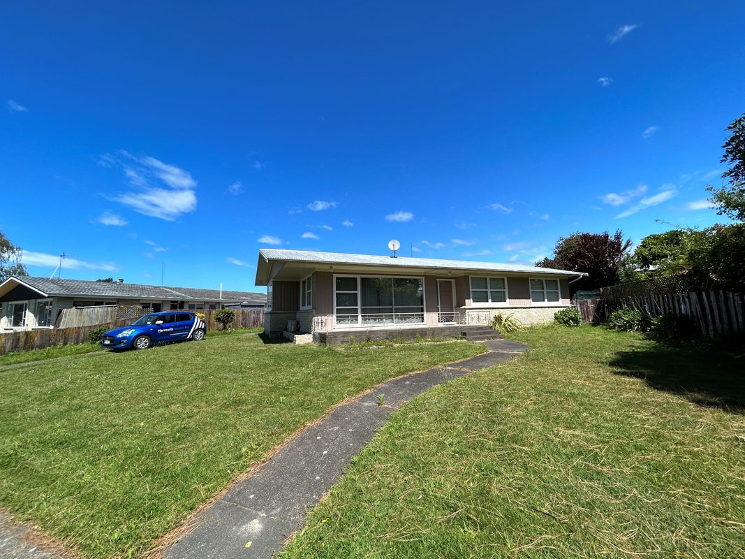 3 Saint Pauls Place, Tamatea, Napier - Carousel 1