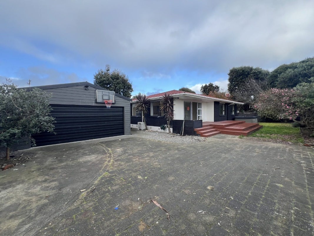 11A Toi Street, Otaki Beach, Otaki - Carousel 1