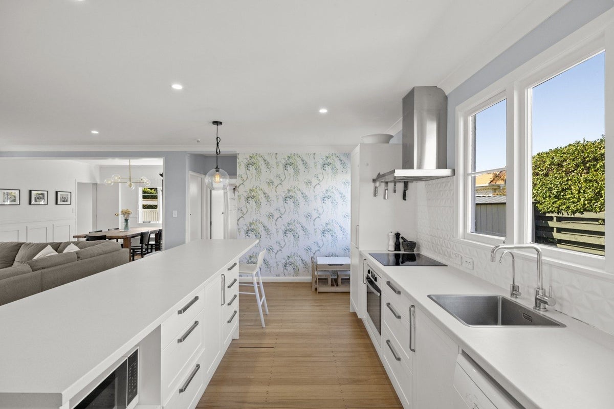 172 Edgecumbe Road, Tauranga South, Tauranga - Carousel 2