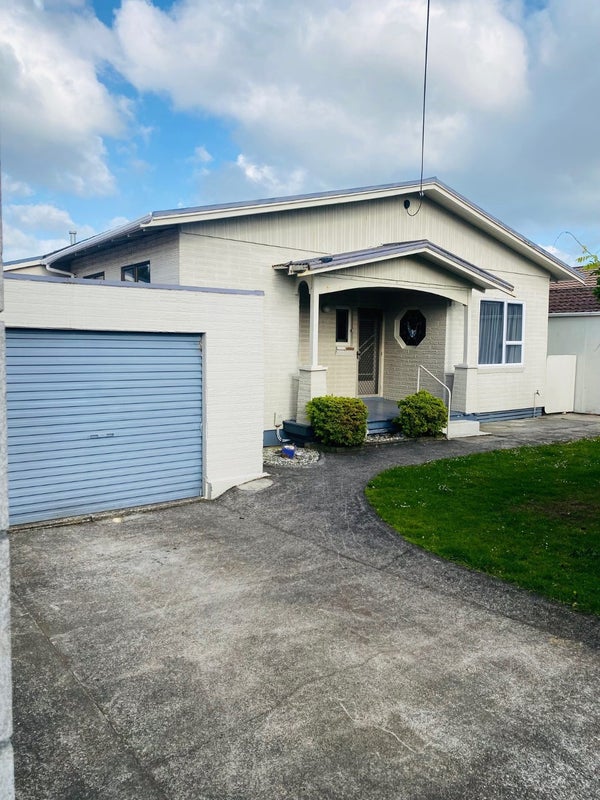 29 Newton Street, Fitzroy, New Plymouth - Carousel 1