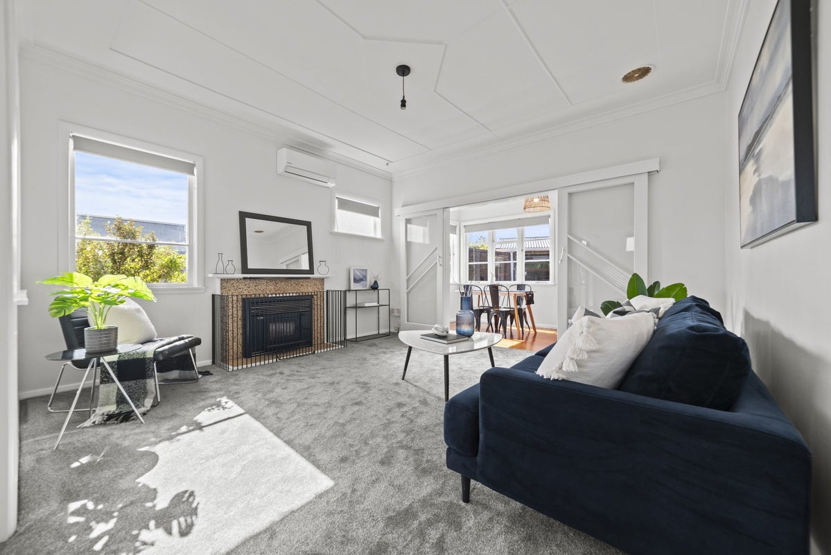 327 Botanical Road, West End, Palmerston North - Carousel 1