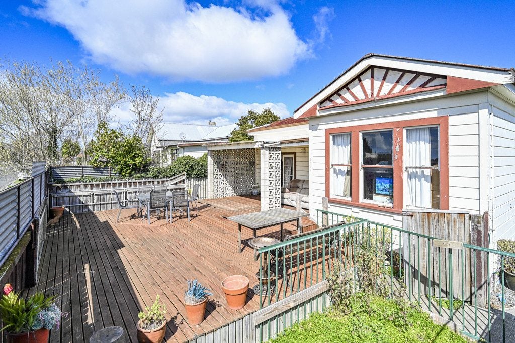907 Outram Road, Akina, Hastings - Carousel 16