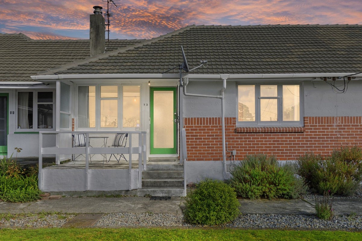 13 Totara Street, Wainuiomata, Lower Hutt - Carousel 2