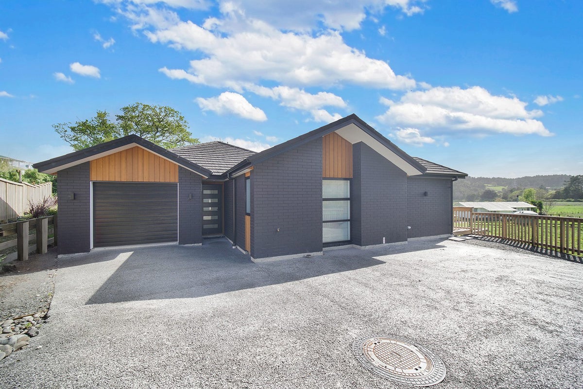 96C Matua Road, Huapai, Kumeu - Carousel 1