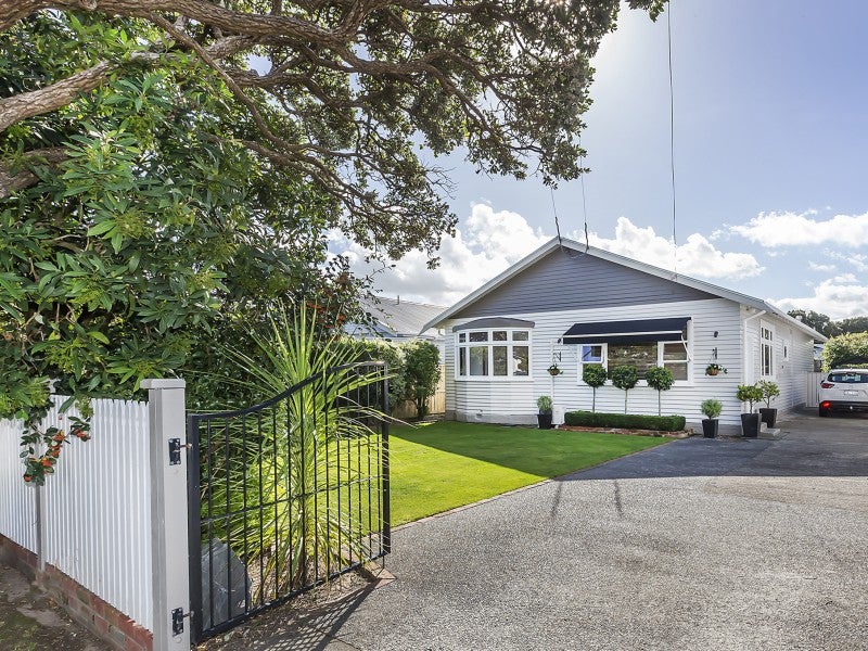 12 Ariki Street, Boulcott, Lower Hutt - Carousel 1