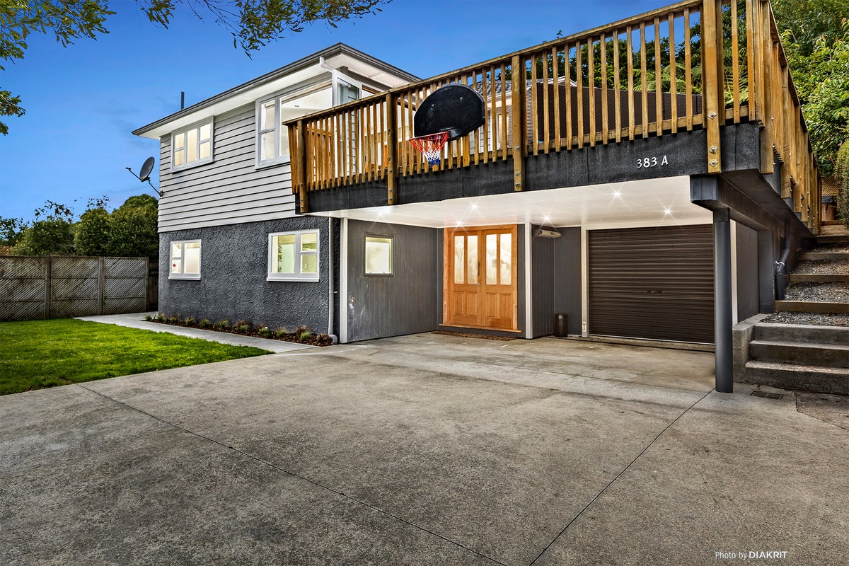 383A Karori Road, Karori, Wellington - Carousel 1