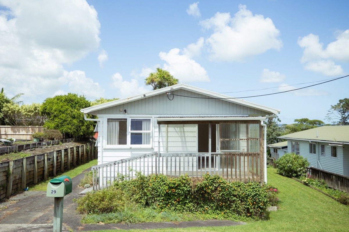29 Karaka Street, Helensville, Helensville - Carousel 1