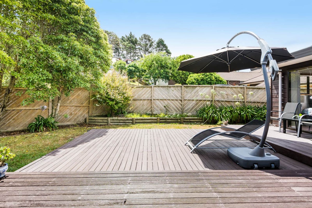 5 Strabo Place, Windsor Park, Auckland - Carousel 2