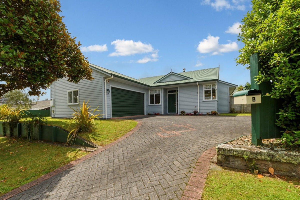 1 Elderton Avenue, Pyes Pa, Tauranga - Carousel 2