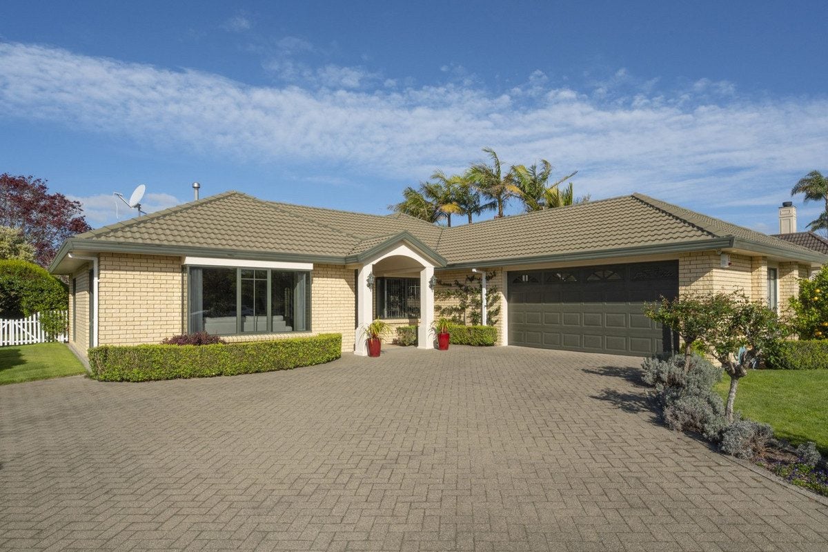 6 Huntington Drive, Bethlehem, Tauranga - Carousel 2