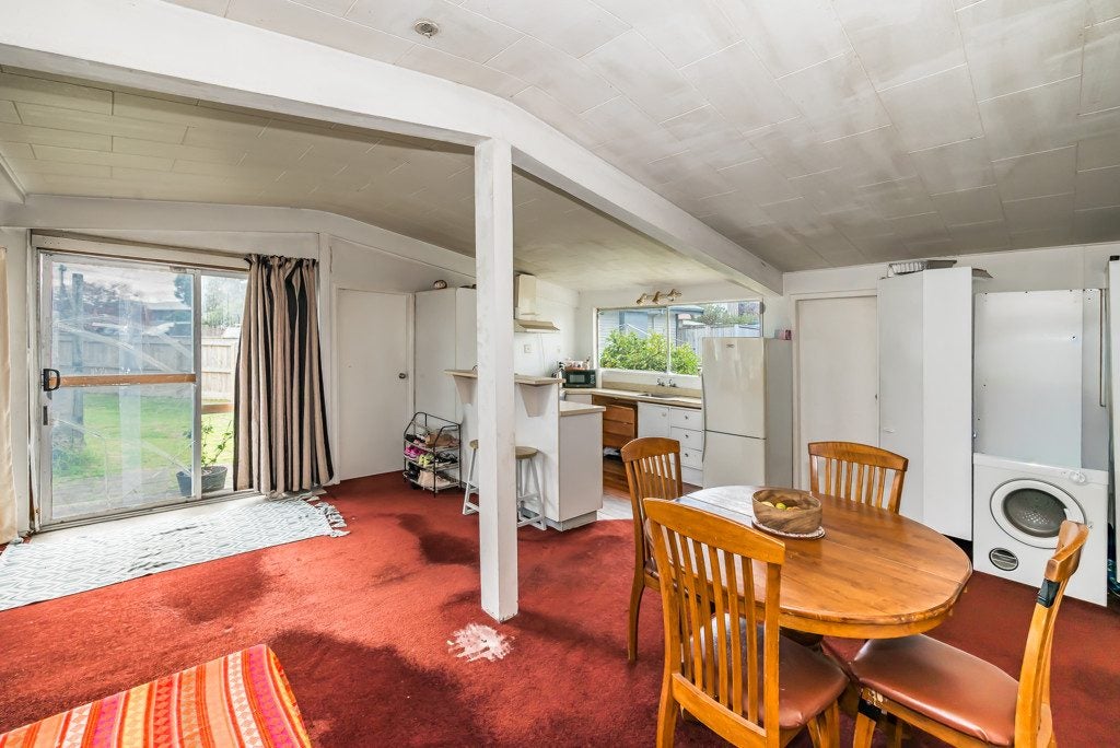 16 Walton Road, Paraparaumu Beach, Paraparaumu - Carousel 2