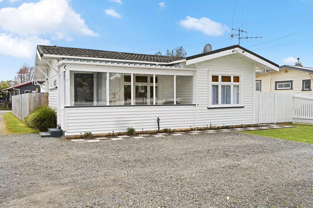 33 Claude Street, Fairfield, Hamilton - Carousel 13