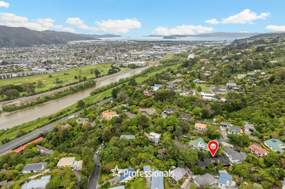 24 Natusch Road, Belmont, Lower Hutt - Carousel 27