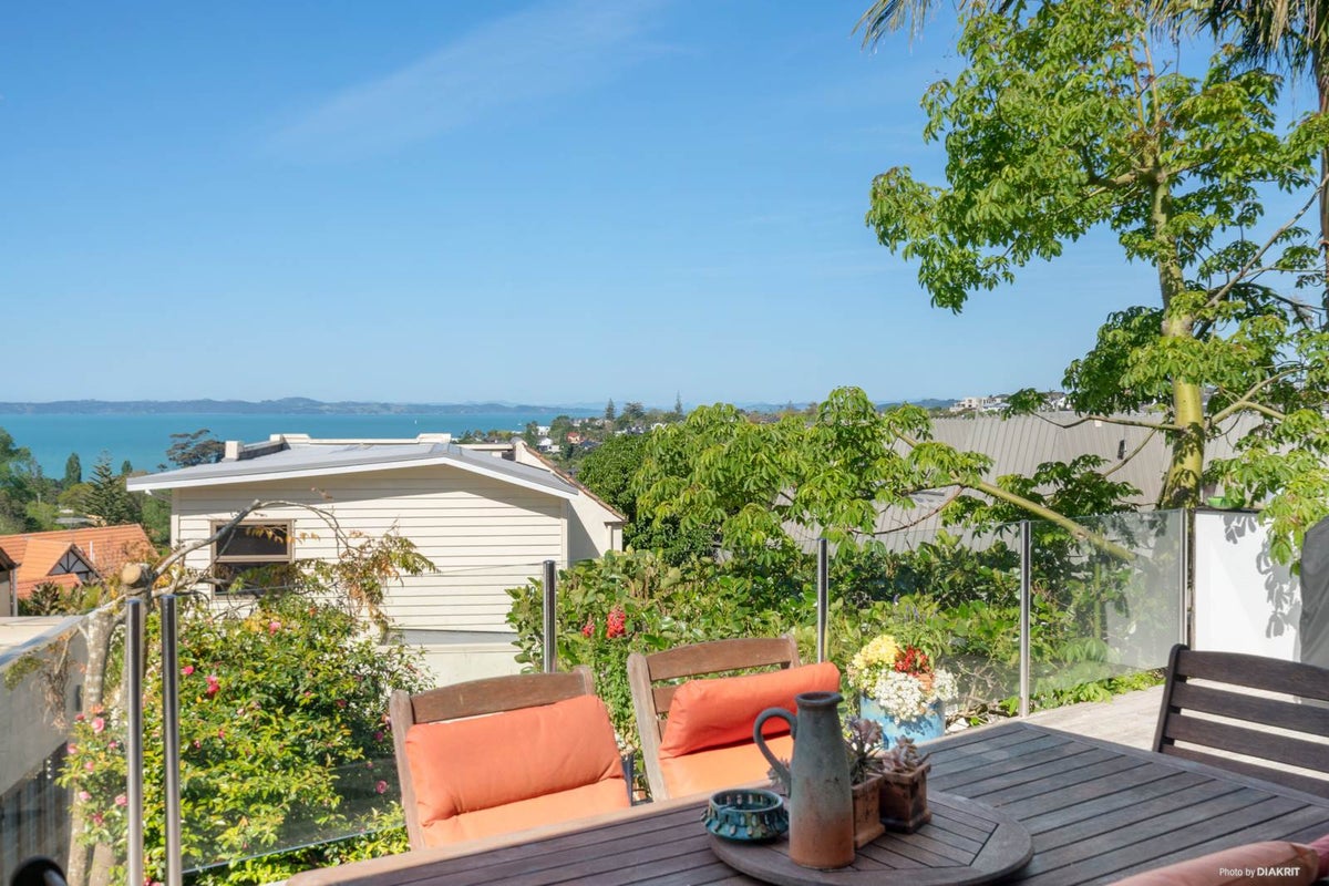 1/44 Haseler Crescent, Howick, Auckland - Carousel 2
